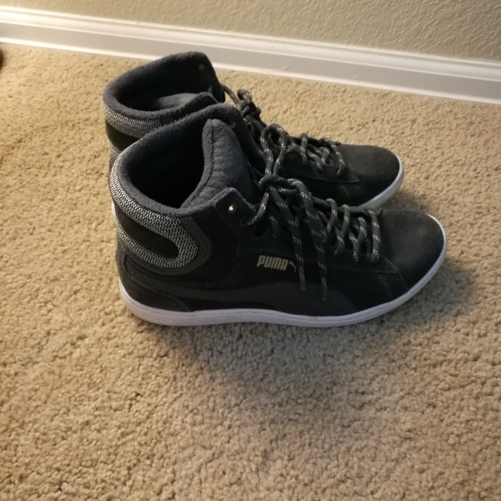 Puma Sneakers